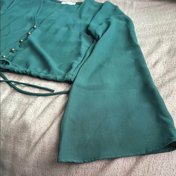 Emory Park Buttoned Tie Front Crop Top Blouse - Picture 2 of 6